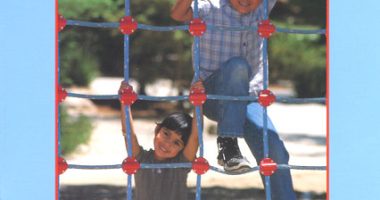 Front cover for Buenos amigos by Tina Athaide and Maria Victoria Torrey