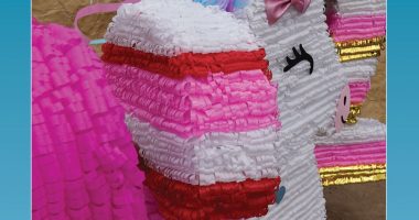 Front cover for El taller de piñatas by Barbara M. Flores; Elena Castro; Eddie Hernández