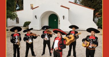 Front cover for Ya llegó el mariachi by Barbara M. Flores; Elena Castro; Eddie Hernández